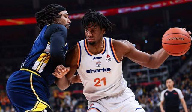 世界杯手机观看软件下载-两战狂砍40分31板！超级内线将争冠热门打回原形，卢伟收获杀手锏